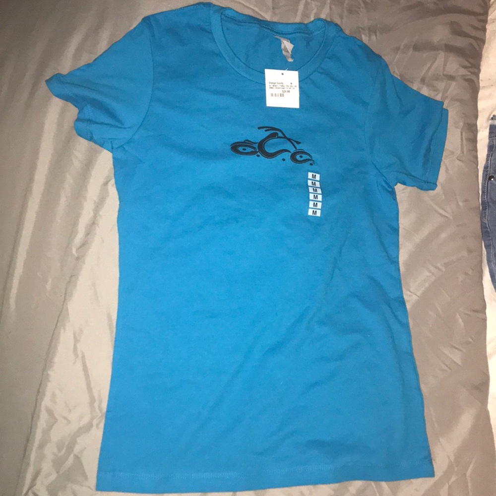 Tee shirt
